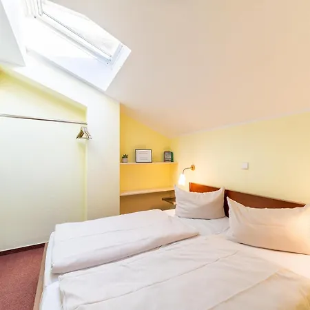 Apartment Mirow, *